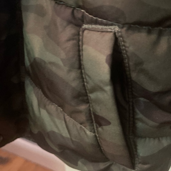 Gap Boys Puffer Coat EUC 18-24M Mid Length Detach-Hooded Camo ColdControl Max - Picture 4 of 10
